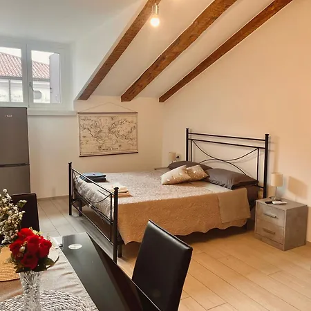 Cellini Apartment Trieste