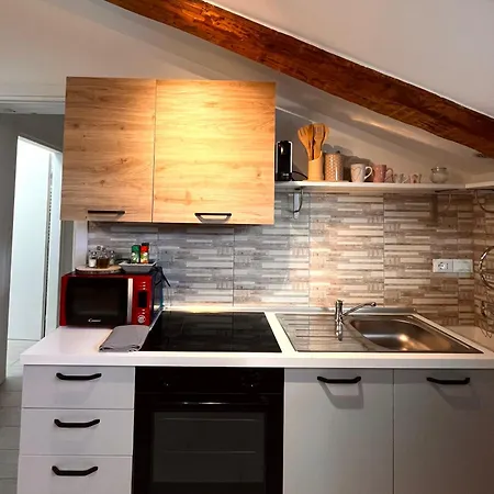 Cellini Apartman Trieszt