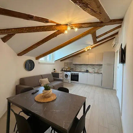 Cellini * 的里雅斯特